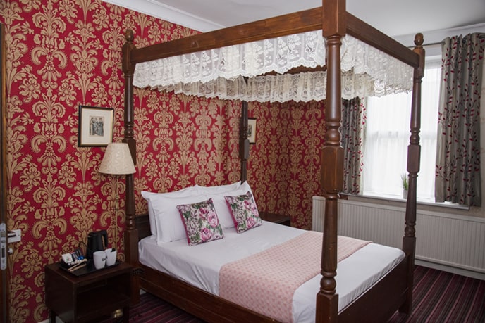  Kent Best Hotels for a Christmas